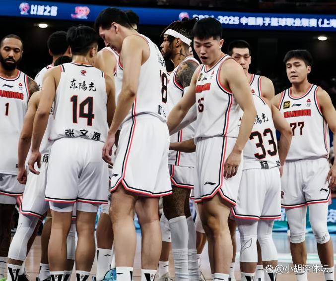 详细阅读:爱游戏-广东宏远篮球比赛回放 爱游戏-广东宏远篮球比赛回放